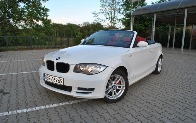 BMW Seria 1 cena 27000 przebieg: 243725, rok produkcji 2008 z Strzelin małe 301